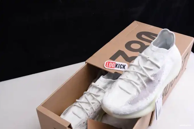 Yeezy Adidas Calcite GZ8668 Boost Glow 380 0620